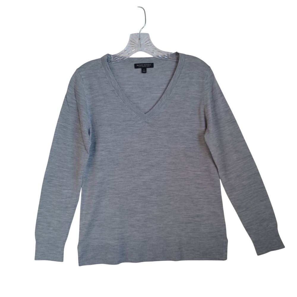 Banana Republic Womens Grey 100% Merino Extra Fine Wool V-Neck Sweater Small S